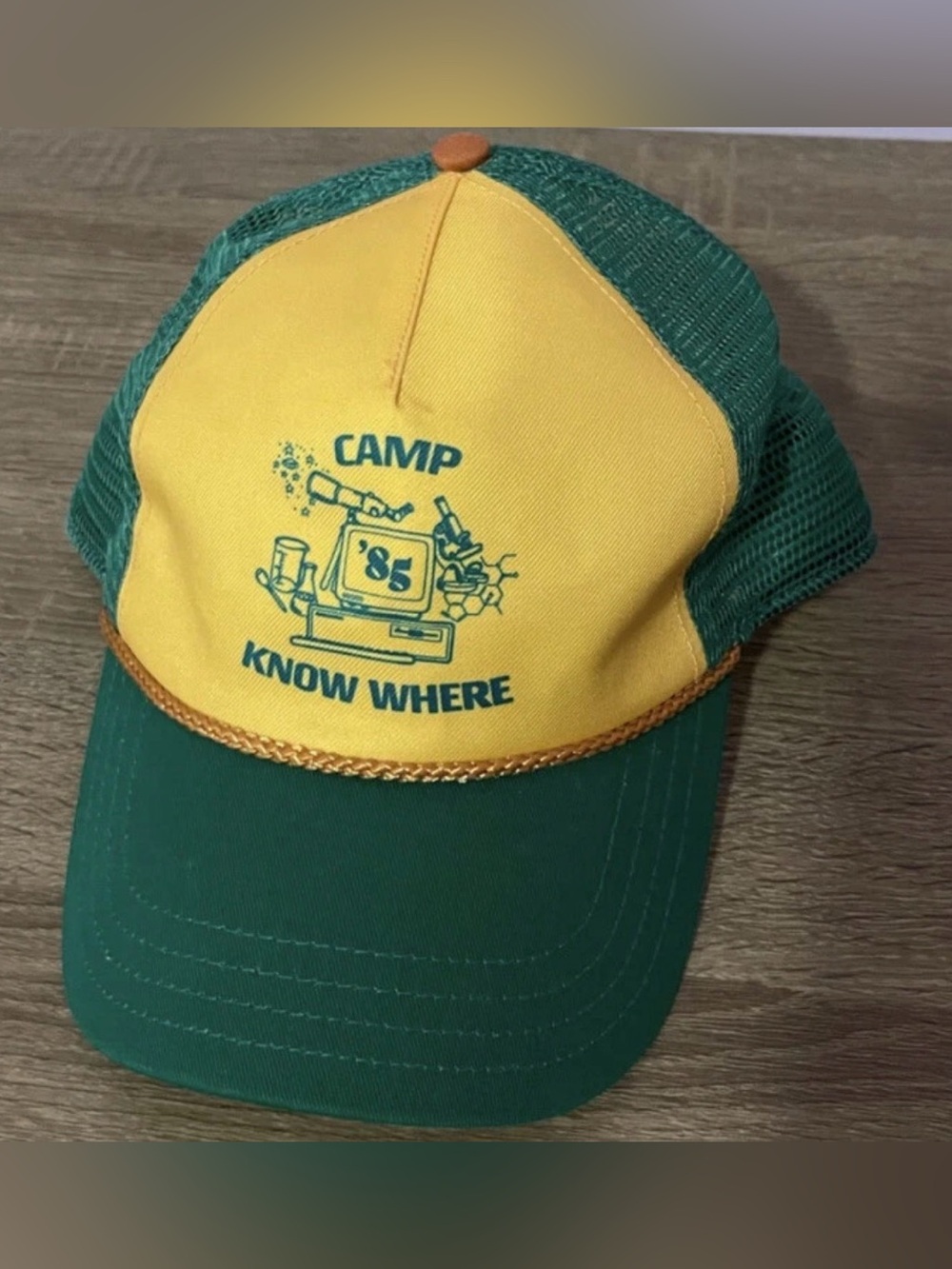 NWOT Stranger Things Dustin Trucker Hat Camp Know Where 85 Retro Netflix